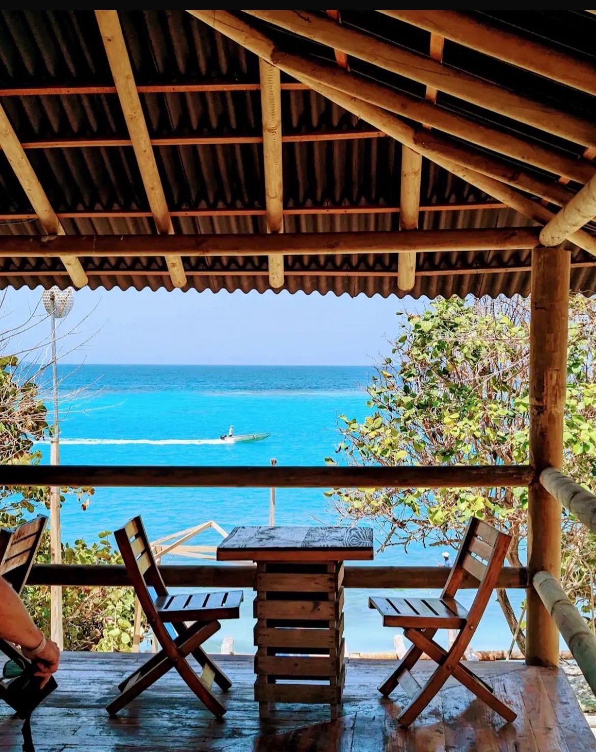 Mirador con vista al mar